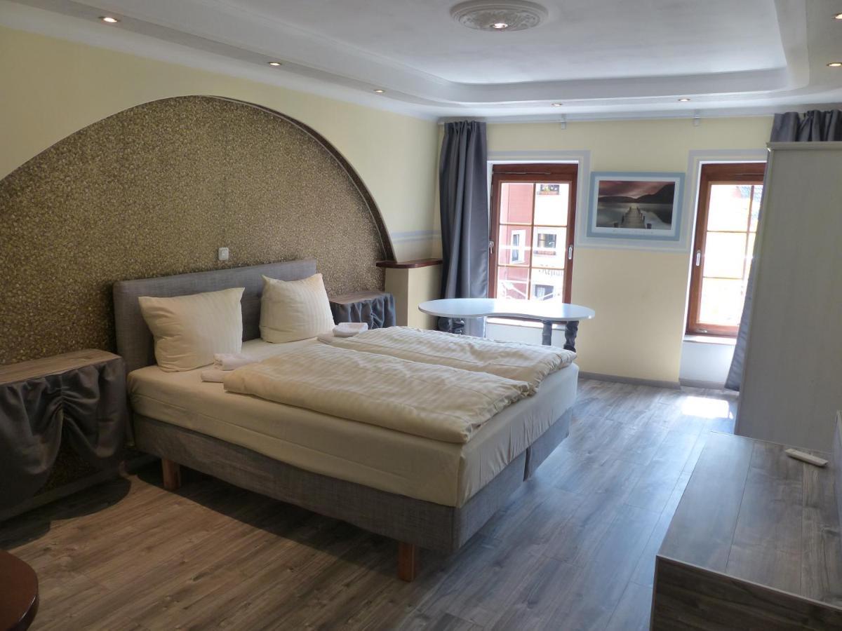 Hotel Am Markt Saarburg Luaran gambar